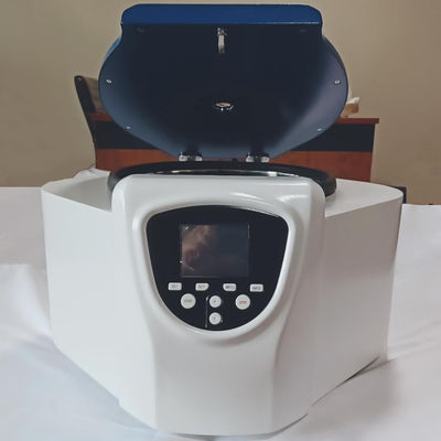 Fuerza centrífuga máxima 2600 Xg de la seguridad de la centrifugadora robusta del laboratorio médico